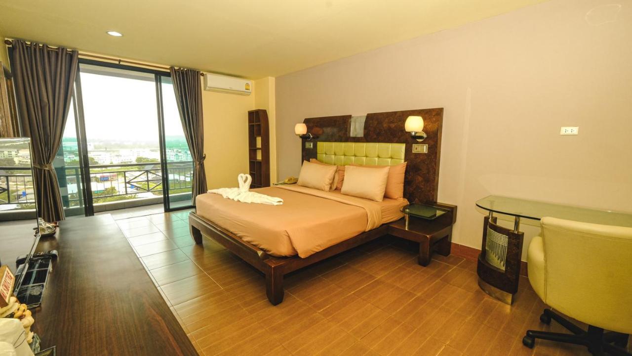Spm Residence Resort & Spa Si Racha Exteriör bild
