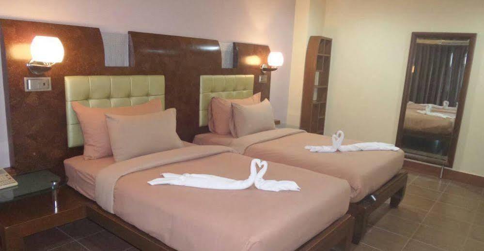 Spm Residence Resort & Spa Si Racha Exteriör bild