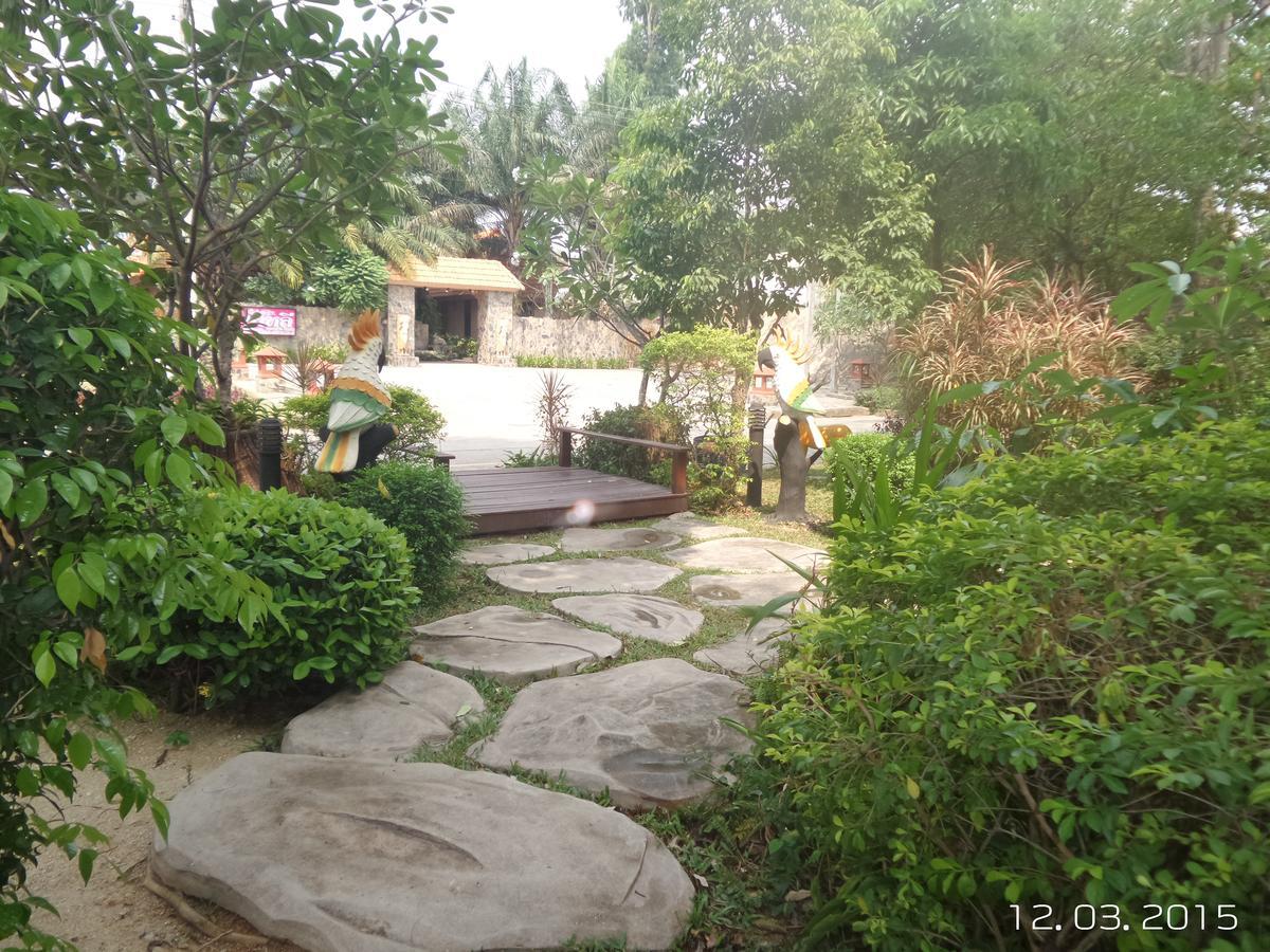 Spm Residence Resort & Spa Si Racha Exteriör bild